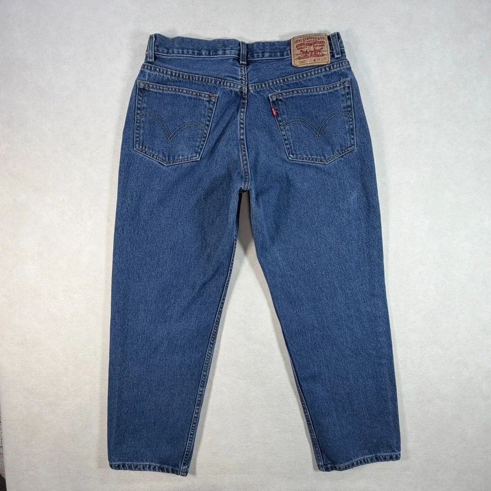 Retro Levis 550 Mens 32x28 Relaxed Fit Tapered Leg Blue Denim Jeans Medium Wash